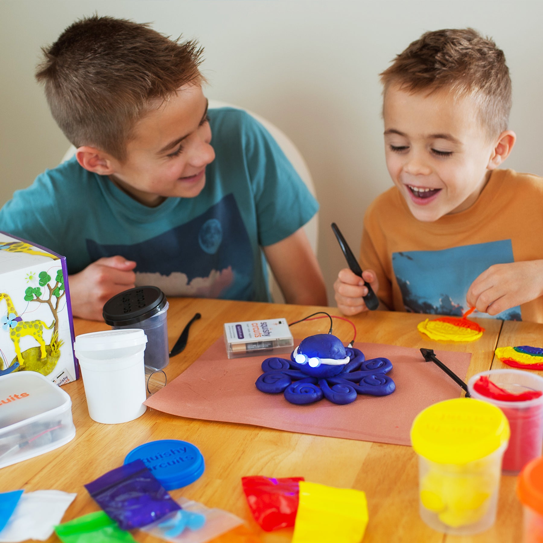 DeluxeKit-4.jpg?v=1702503346&width=1800